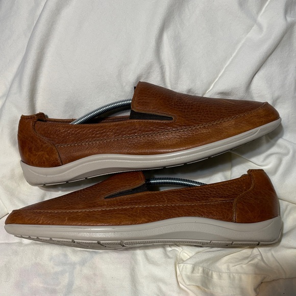 SAS Men's Tan Leather Slip-On Loafers - Picture 4 of 6